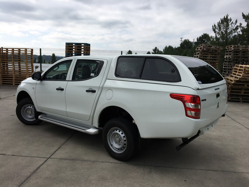 Linextras Starlux – Hard top in vetroresina Mitsubishi L200 / Triton 2015–2019 Double Cab con finestrini laterali – foto 8