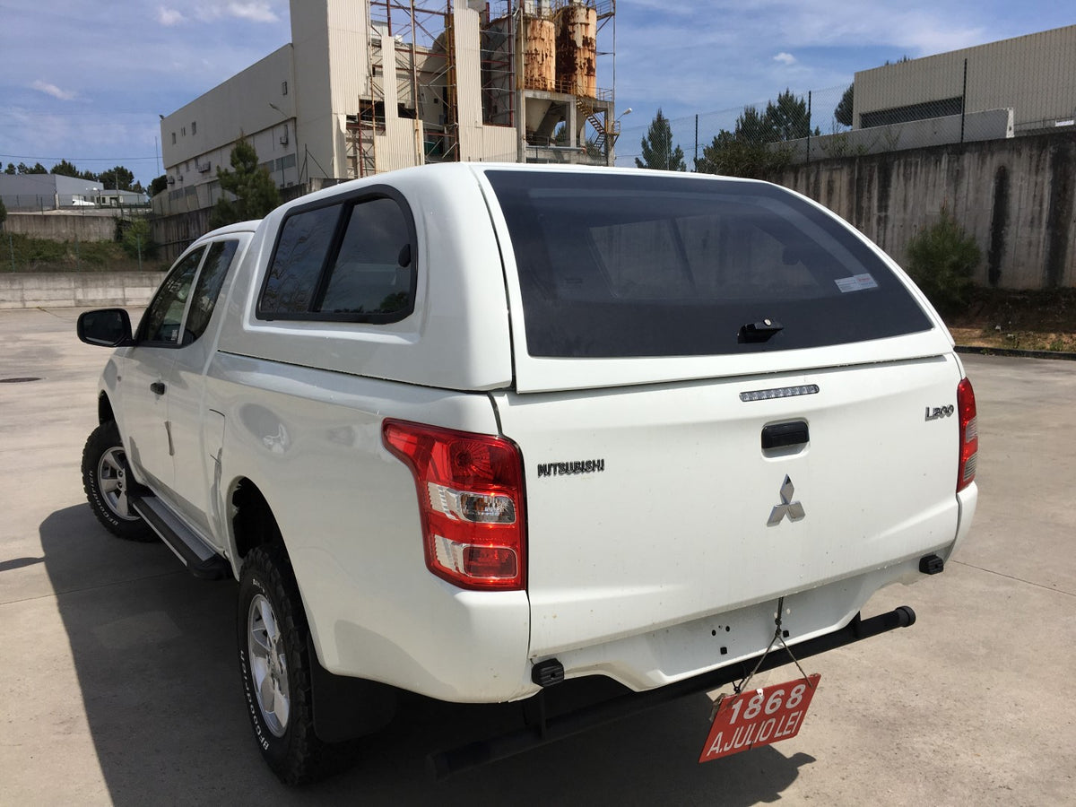 Linextras Starlux – Hard top in vetroresina Mitsubishi L200 / Triton 2015–2019 Extra Cab con finestrini laterali – foto 2