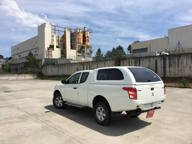 Linextras Starlux – Hard top in vetroresina Mitsubishi L200 / Triton 2015–2019 Extra Cab con finestrini laterali – foto 7