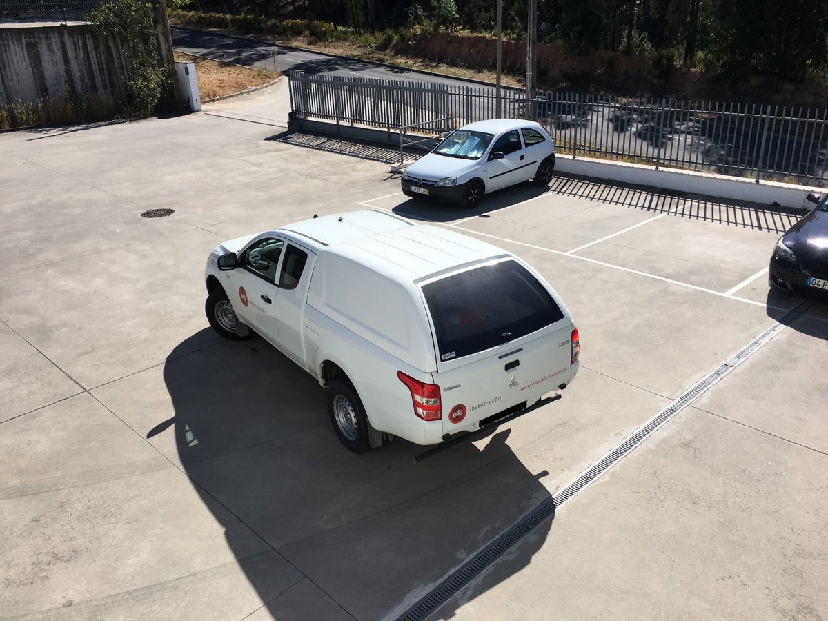 Linextras Starlux – Hard top in vetroresina Mitsubishi L200 / Triton 2015–2019 Extra Cab senza finestrini laterali – foto 8