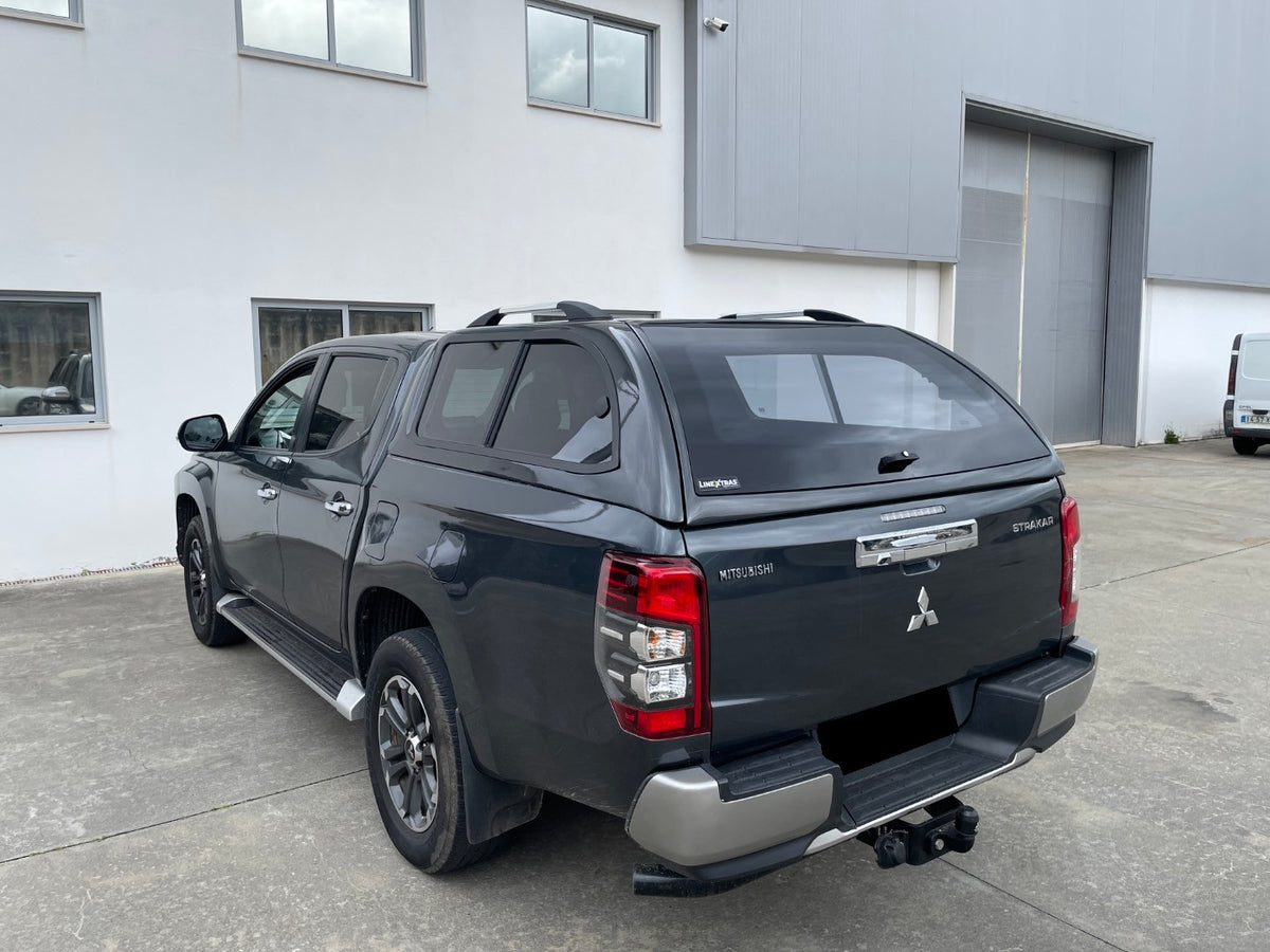 Linextras Starlux – Hard top in vetroresina Mitsubishi L200 / Triton 2019+ Double Cab con finestrini laterali – foto 8