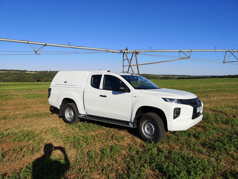 Linextras Starflex – Hard top in vetroresina Mitsubishi L200 / Triton 2019+ Extra Cab con portelli laterali – foto 5