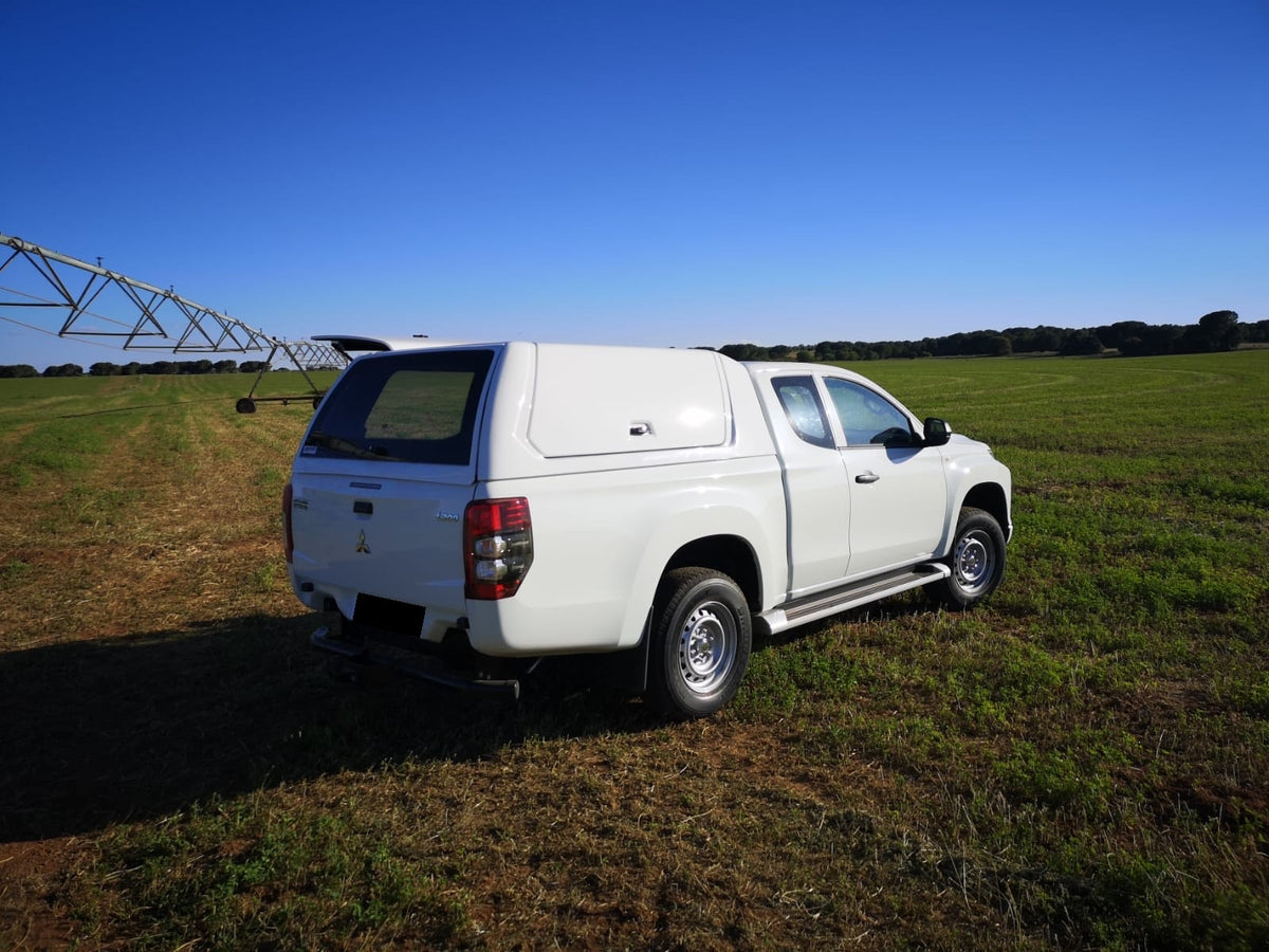 Linextras Starflex – Hard top in vetroresina Mitsubishi L200 / Triton 2019+ Extra Cab con portelli laterali – foto 6
