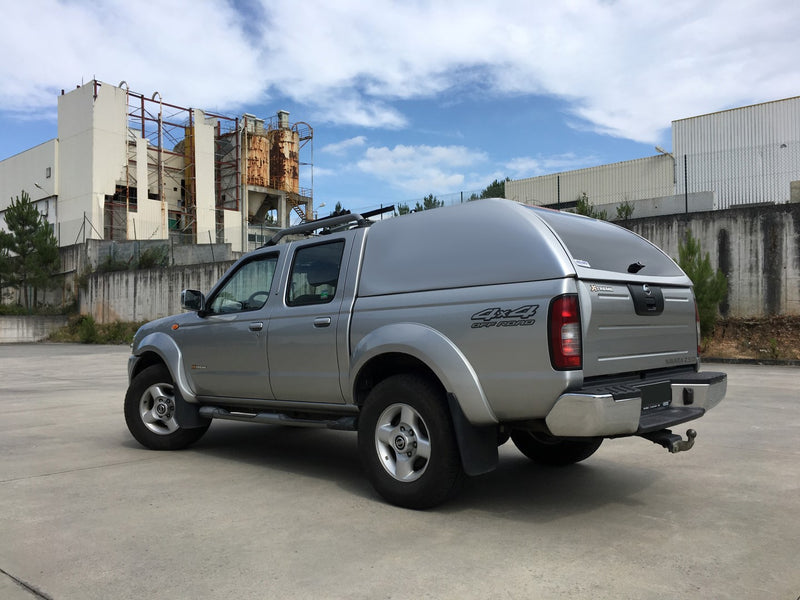 Linextras Starlux – Hard top in vetroresina Nissan Navara D22 2002–2005 Double Cab senza finestrini laterali – foto 2
