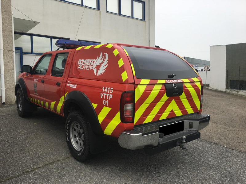 Linextras Starlux – Hard top in vetroresina Nissan Navara D40 2005–2010 Double Cab senza finestrini laterali – foto 4