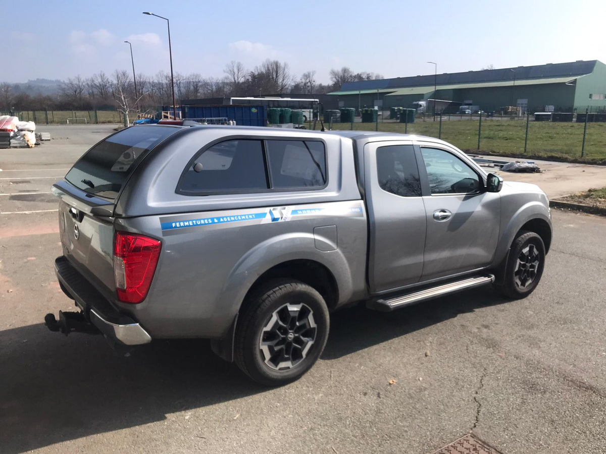 Linextras Starlux – Hard top in vetroresina Nissan Navara NP300 D23 2016+ Extra Cab con finestrini laterali – foto 2