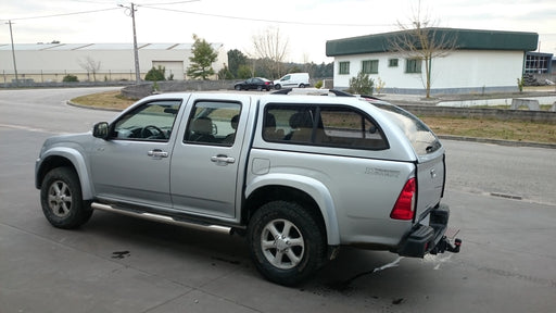Linextras Starlux – Hard top in vetroresina Isuzu D-Max 2007–2012 Double Cab con finestrini laterali – foto 1
