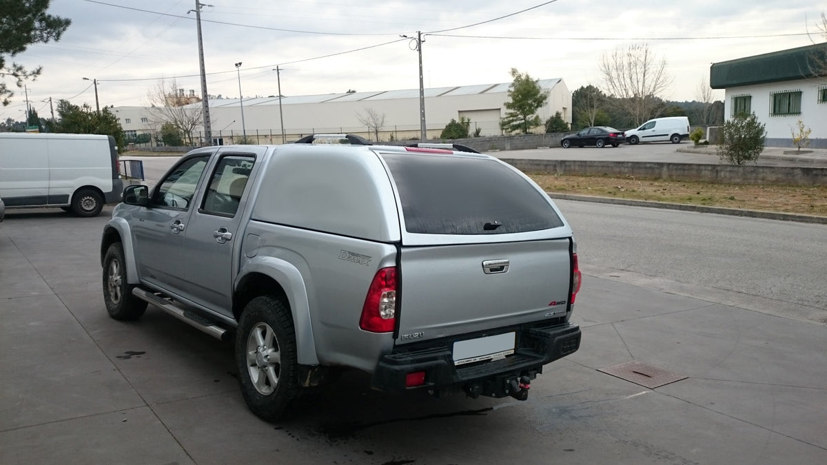Linextras Starlux – Hard top in vetroresina Isuzu D-Max 2007–2012 Double Cab senza finestrini laterali – foto 2