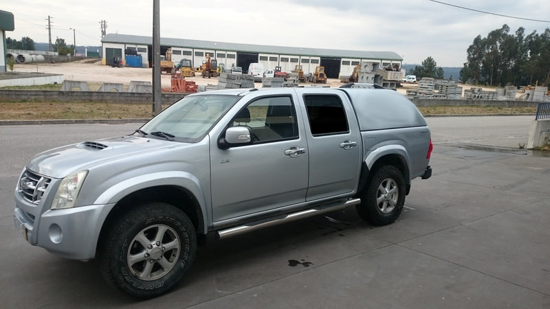 Linextras Starlux – Hard top in vetroresina Isuzu D-Max 2007–2012 Double Cab senza finestrini laterali – foto 5