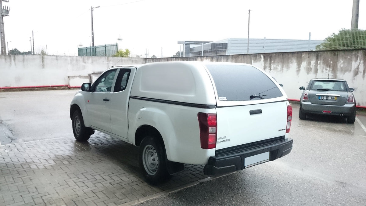 Linextras Starlux – Hard top in vetroresina Isuzu D-Max 2012–2017 Extra Cab senza finestrini laterali – foto 2