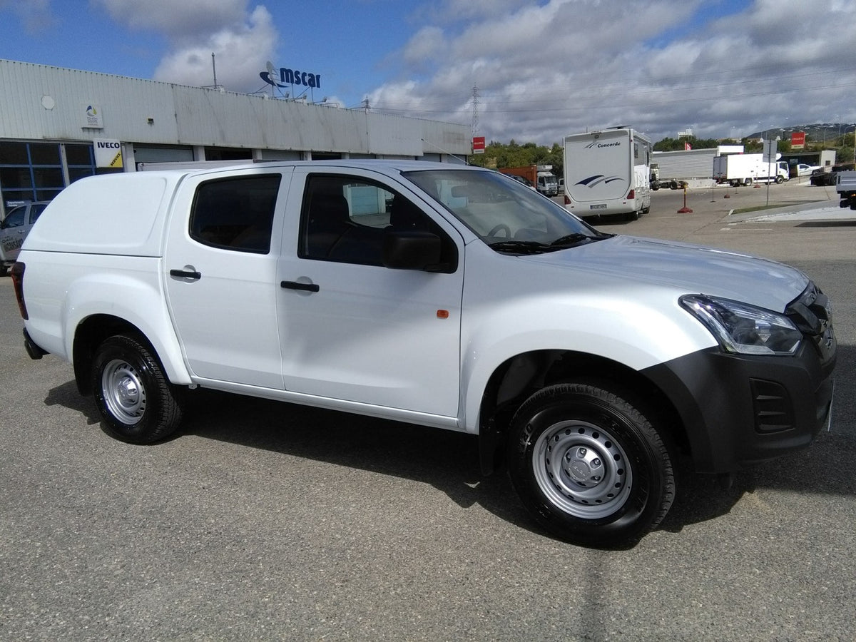 Linextras Starlux – Hard top in vetroresina Isuzu D-Max 2017–2020 Double Cab senza finestrini laterali – foto 4