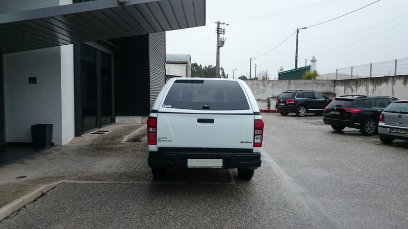 Linextras Starlux – Hard top in vetroresina Isuzu D-Max 2017–2020 Extra Cab senza finestrini laterali – foto 3
