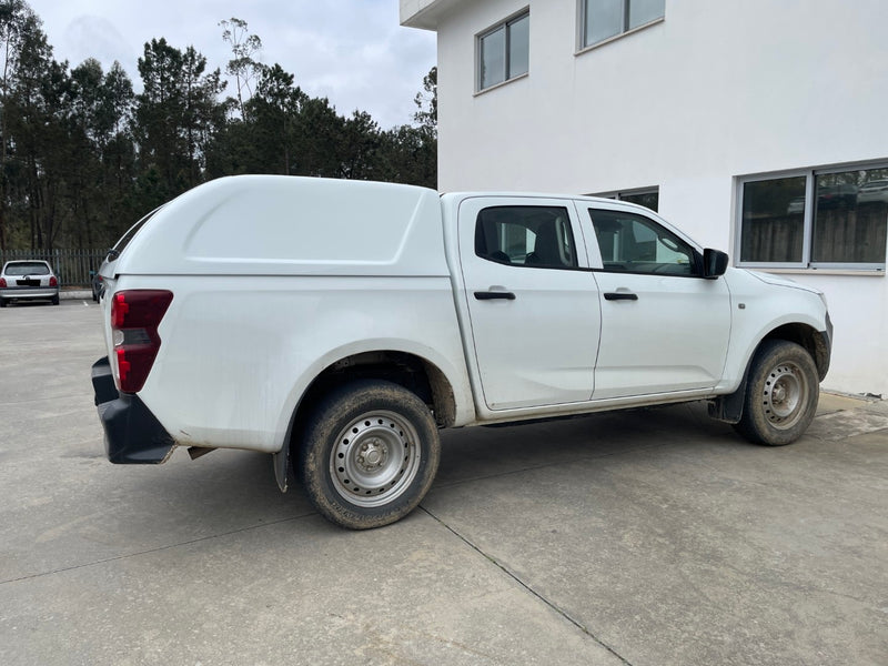 Linextras Starlux – Hard top in vetroresina Isuzu D-Max 2020–2024 Double Cab senza finestrini laterali – foto 2