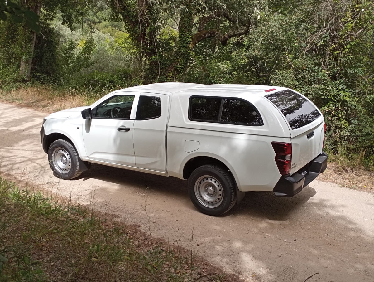 Linextras Starlux – Hard top in vetroresina Isuzu D-Max 2020–2024 Extra Cab con finestrini laterali – foto 4