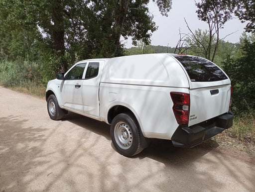 Linextras Starlux – Hard top in vetroresina Isuzu D-Max 2020–2024 Extra Cab senza finestrini laterali – foto 1