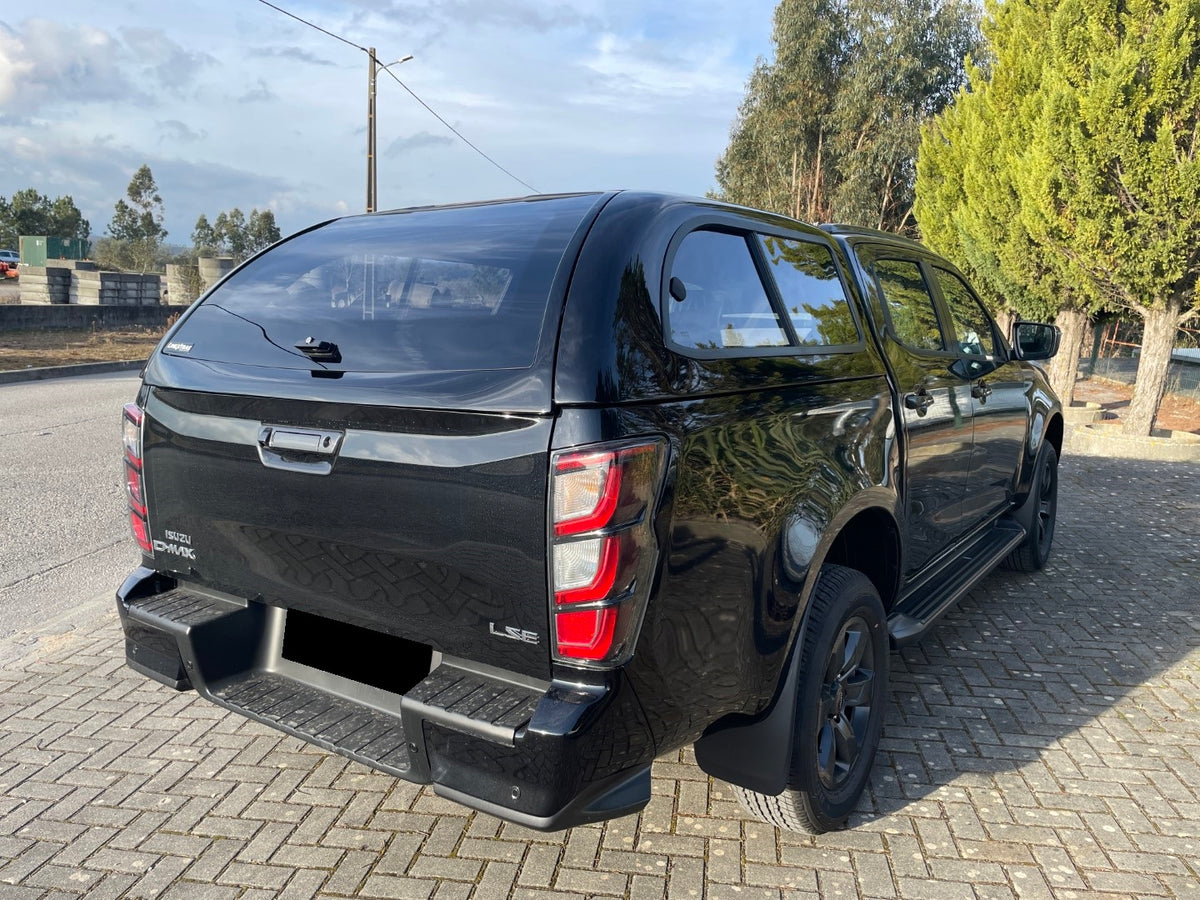 Linextras Starlux – Hard top in vetroresina Isuzu D-Max 2024+ Double Cab con finestrini laterali – foto 1