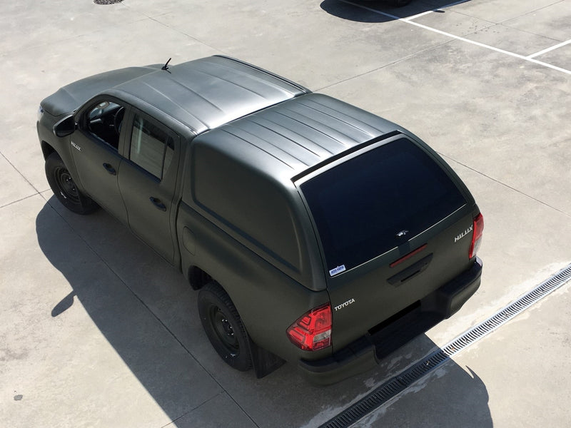 Linextras Starlux – Hard top in vetroresina Toyota Hilux Revo 2015–2020 Double Cab senza finestrini laterali – foto 2