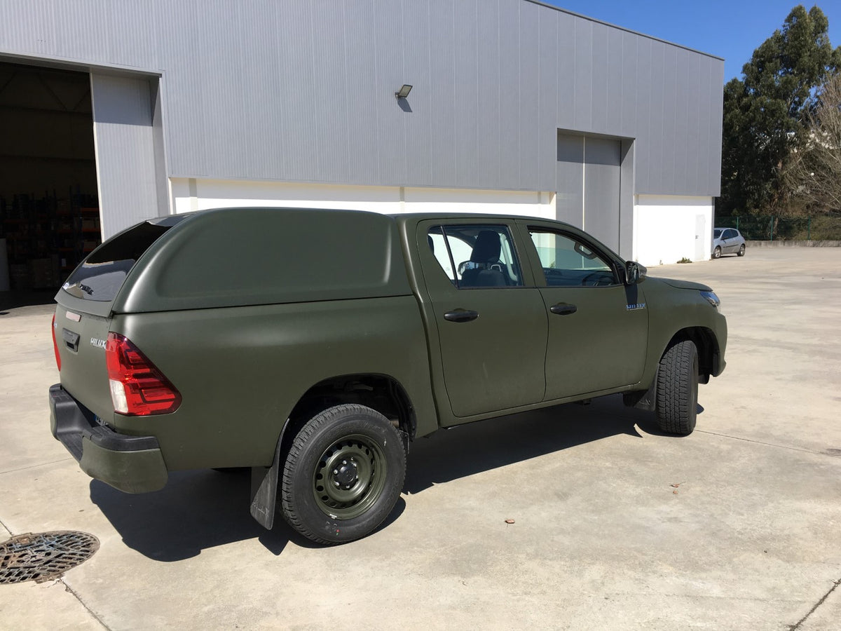 Linextras Starlux – Hard top in vetroresina Toyota Hilux Revo 2015–2020 Double Cab senza finestrini laterali – foto 5