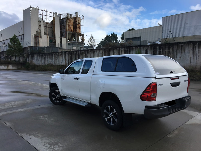 Linextras Starlux – Hard top in vetroresina Toyota Hilux Revo 2015–2020 Extra Cab con finestrini laterali – foto 5
