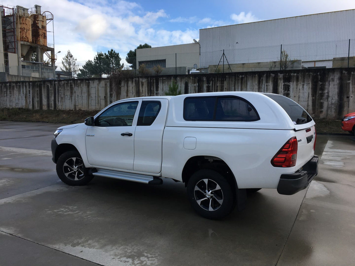 Linextras Starlux – Hard top in vetroresina Toyota Hilux Revo 2015–2020 Extra Cab con finestrini laterali – foto 6
