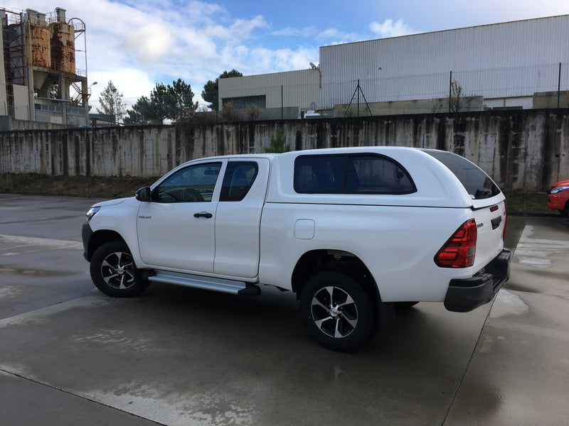 Linextras Starlux – Hard top in vetroresina Toyota Hilux Revo 2015–2020 Extra Cab con finestrini laterali – foto 6