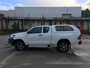 Linextras Starlux – Hard top in vetroresina Toyota Hilux Revo 2015–2020 Extra Cab con finestrini laterali – foto 7