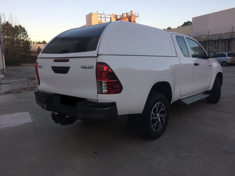 Linextras Starlux – Hard top in vetroresina Toyota Hilux Revo 2015–2020 Extra Cab senza finestrini laterali – foto 4