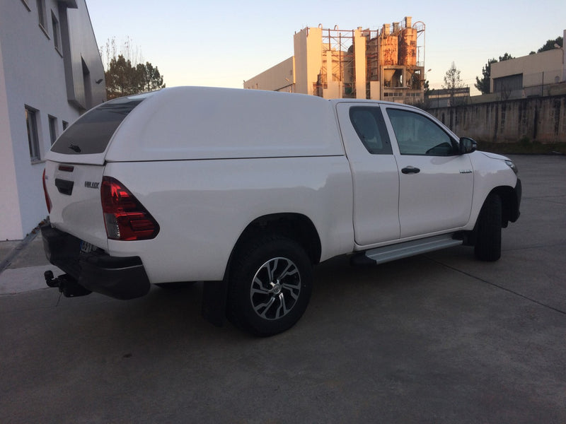 Linextras Starlux – Hard top in vetroresina Toyota Hilux Revo 2015–2020 Extra Cab senza finestrini laterali – foto 6
