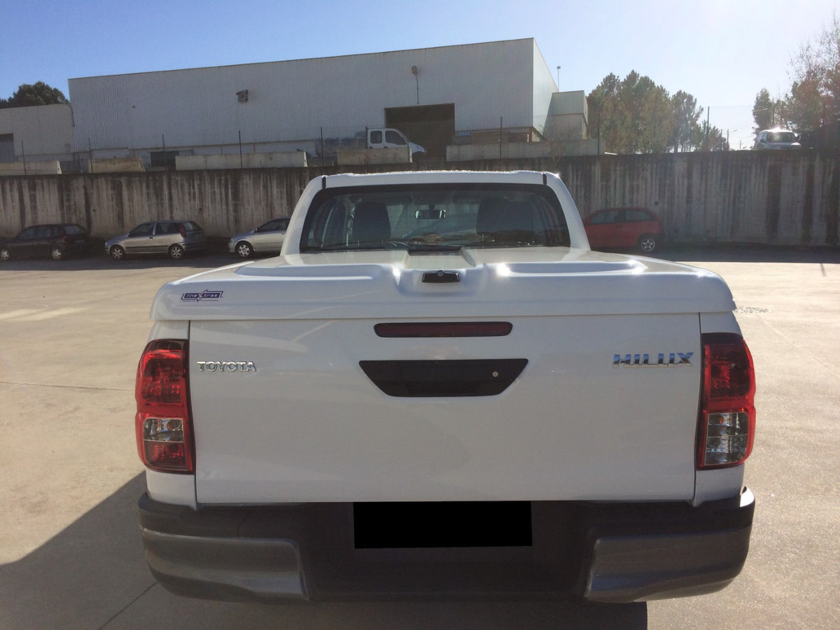 Linextras Sport-Lid X-Line III – Copertura rigida cassone Toyota Hilux Revo 2015–2020 Double Cab – foto 6