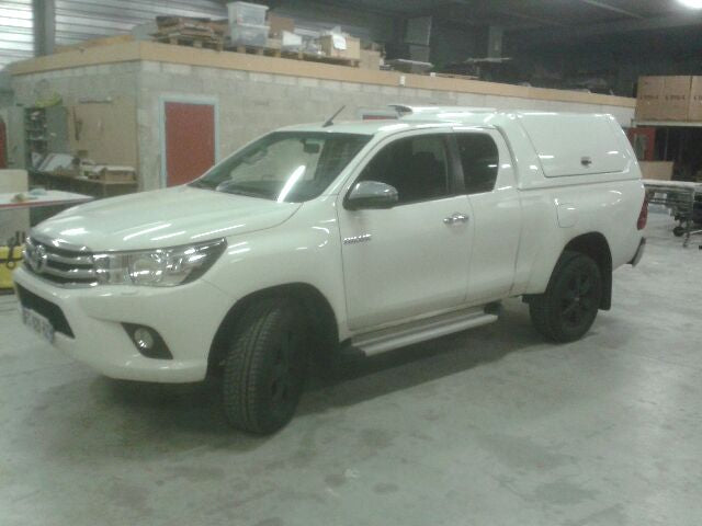 Linextras Starflex – Hard top in vetroresina Toyota Hilux Revo 2015–2020 Extra Cab con portelli laterali – foto 7