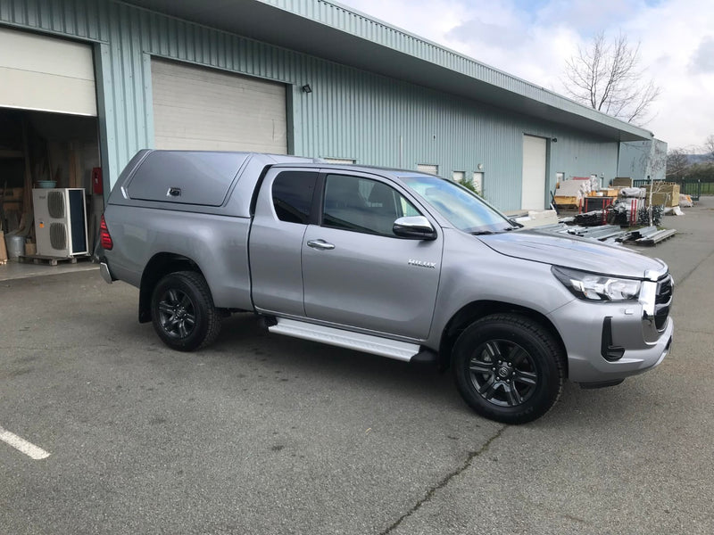 Linextras Starflex – Hard top in vetroresina Toyota Hilux Revo 2020–2025 Extra Cab con portelli laterali – foto 2