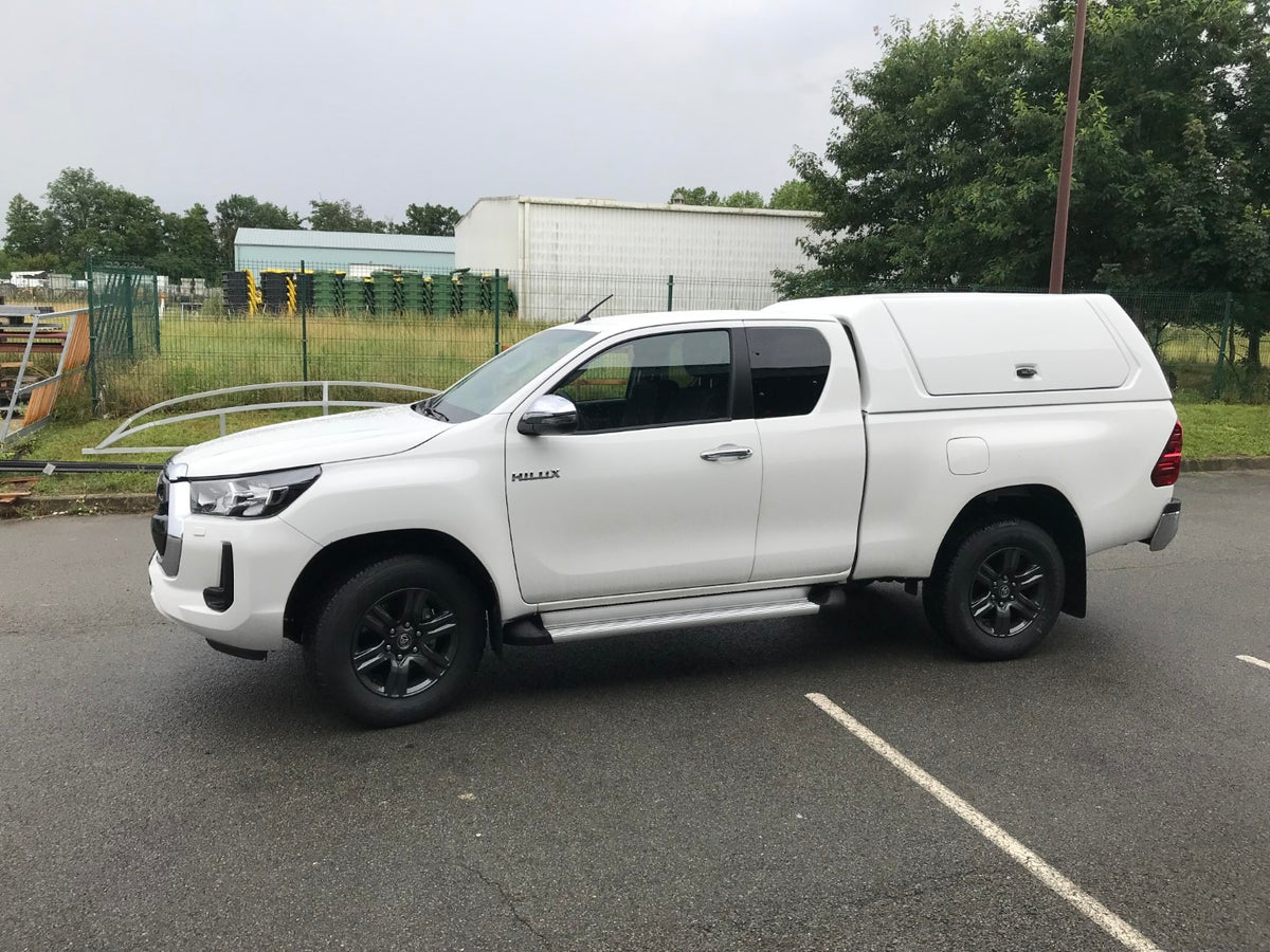 Linextras Starflex – Hard top in vetroresina Toyota Hilux Revo 2020–2025 Extra Cab con portelli laterali – foto 5