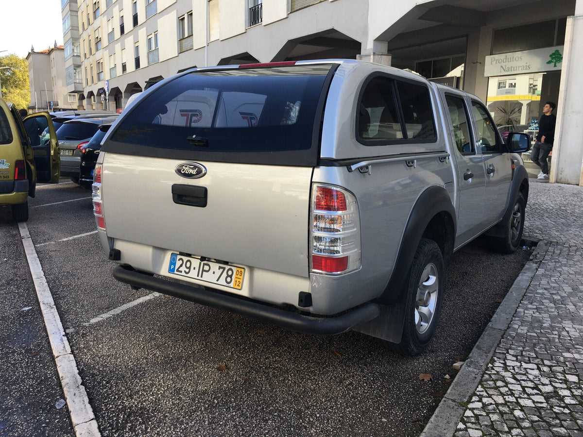 Linextras Starlux – Hard top in vetroresina Ford Ranger 2006–2009 Double Cab con finestrini laterali – foto indicativa