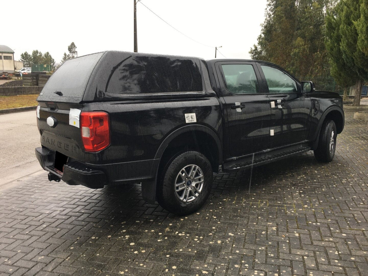 Linextras Starlux – Hard top in vetroresina Ford Ranger 2023+ Extra Cab senza finestrini laterali – foto indicativa