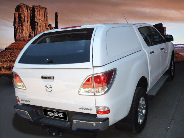 Linextras Starlux – Hard top in vetroresina Mazda BT-50 2016–2022 Double Cab senza finestrini laterali – foto indicativa