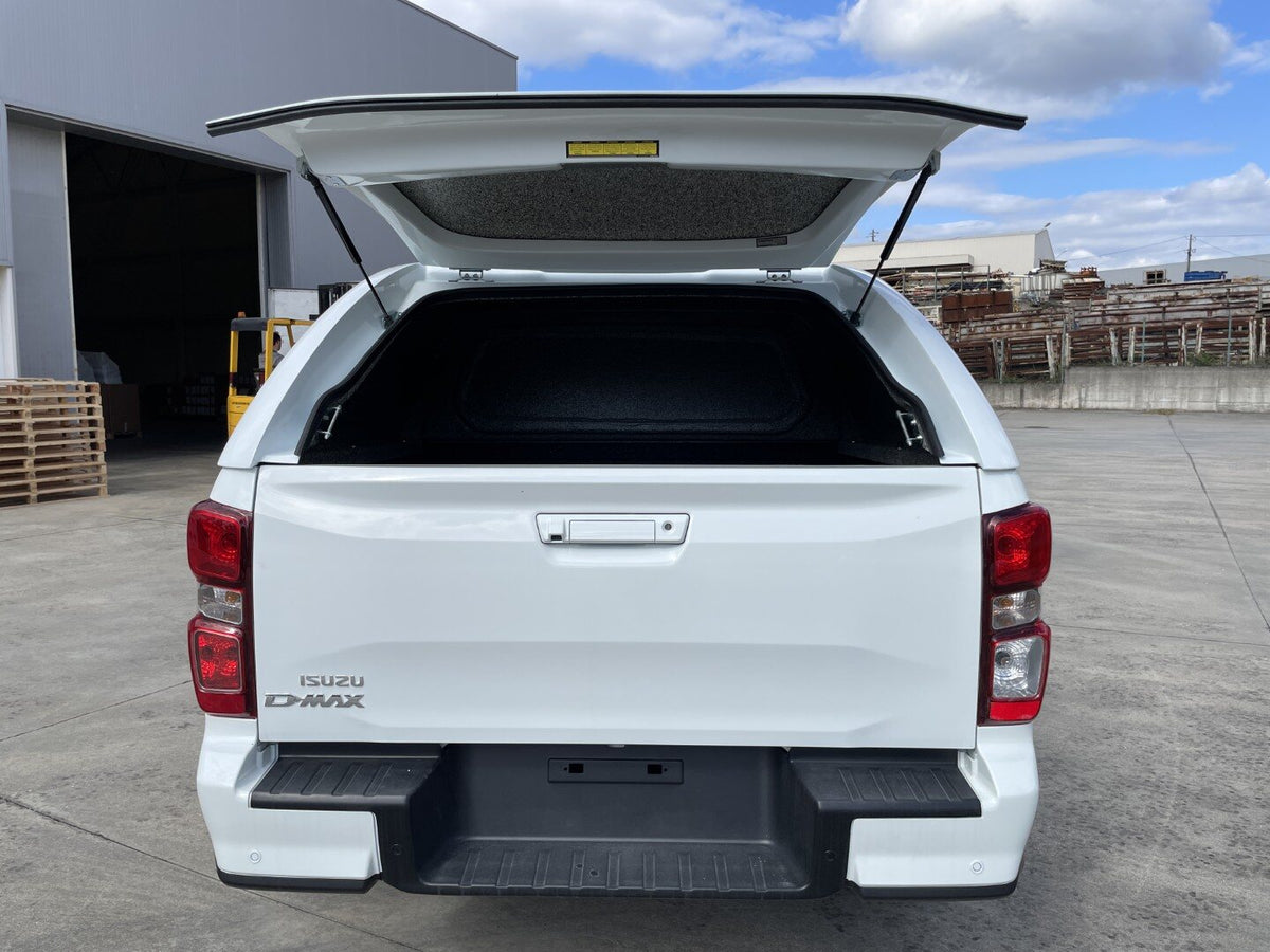 Linextras Starlux – Hard top in vetroresina Isuzu D-Max 2024+ Extra Cab senza finestrini laterali – foto indicativa