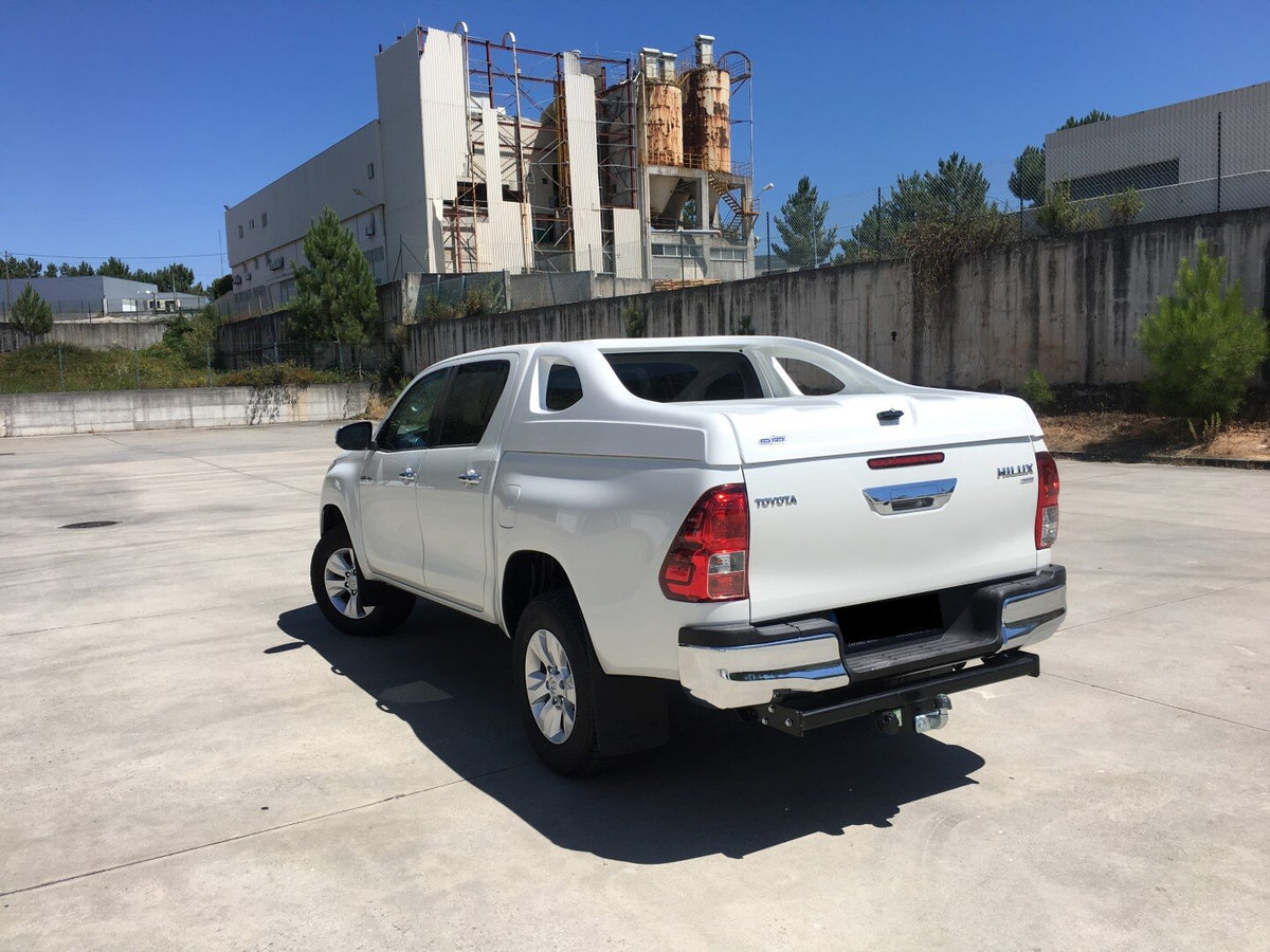 Linextras Full-Box X-EVO V – Copertura rigida cassone Toyota Hilux Revo 2020–2025 Double Cab – foto indicativa