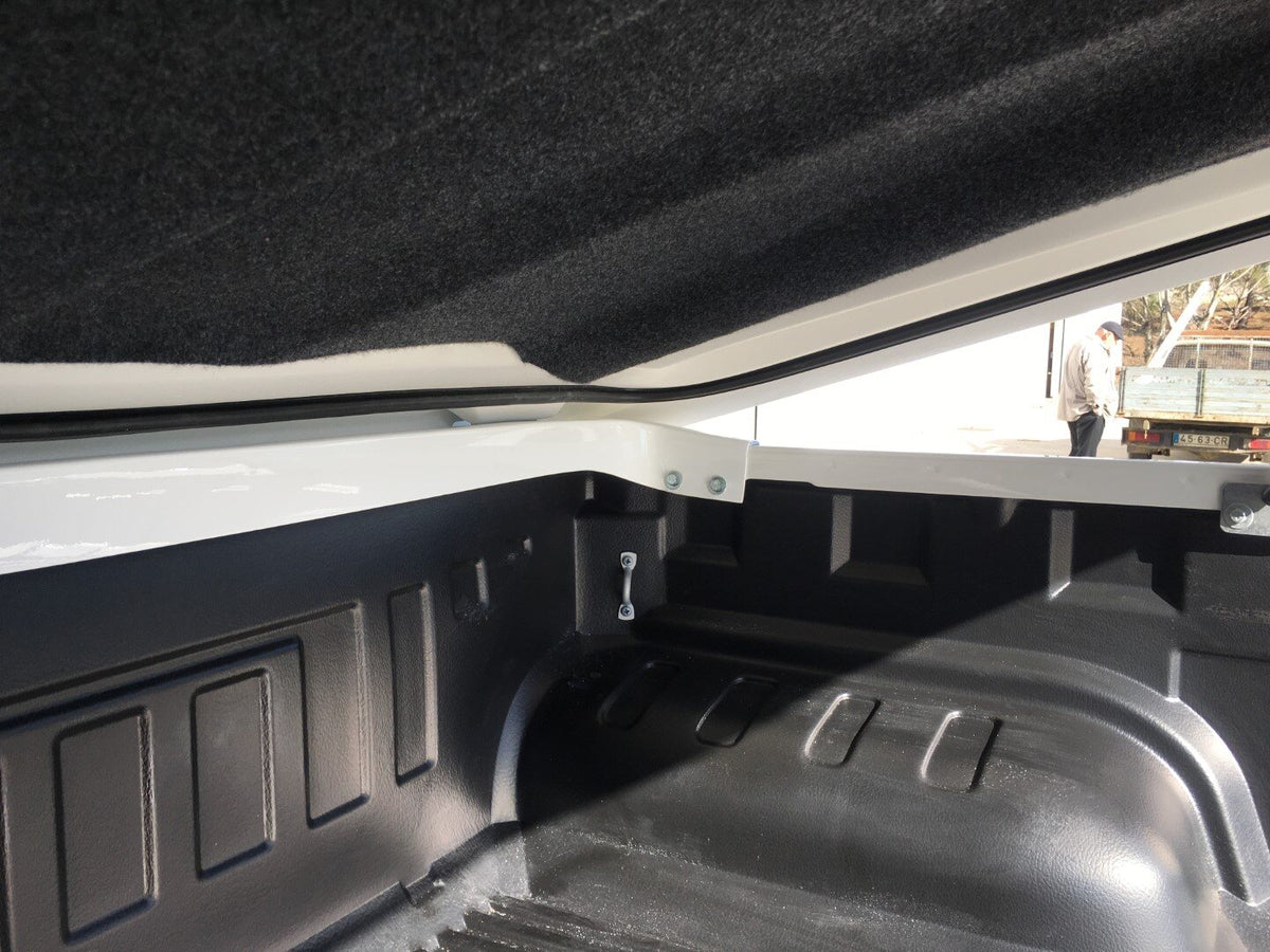 Linextras Sport-Lid X-Line III – Copertura rigida cassone Toyota Hilux Revo 2020–2025 Double Cab – foto indicativa