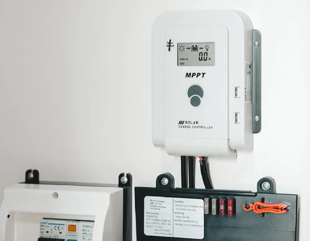 Mestic MSC-3020 MPPT 20 A