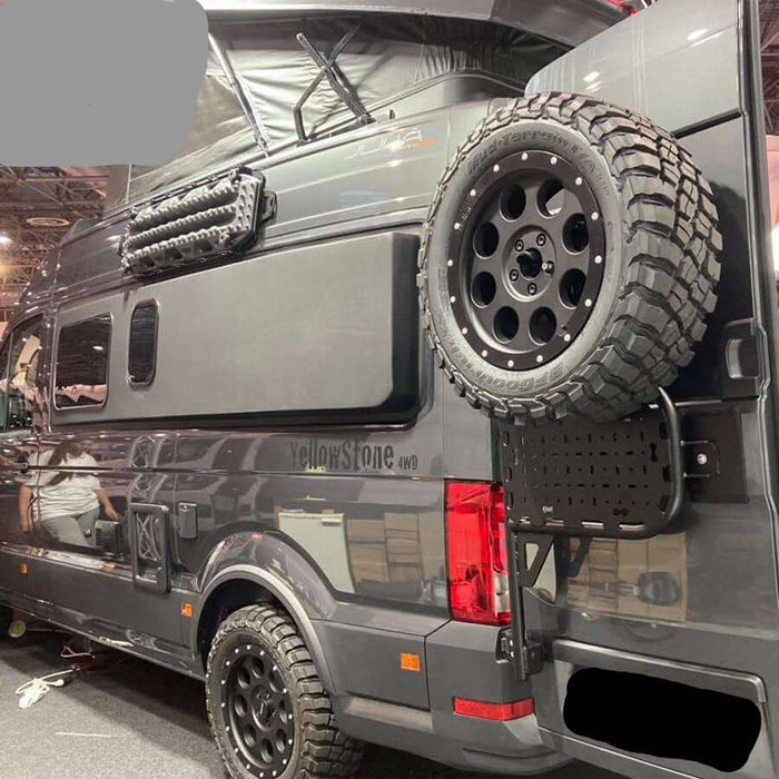 Koru MAN TGE / VW Crafter Supporto ruota posteriore alto con supporto accessori regolabile