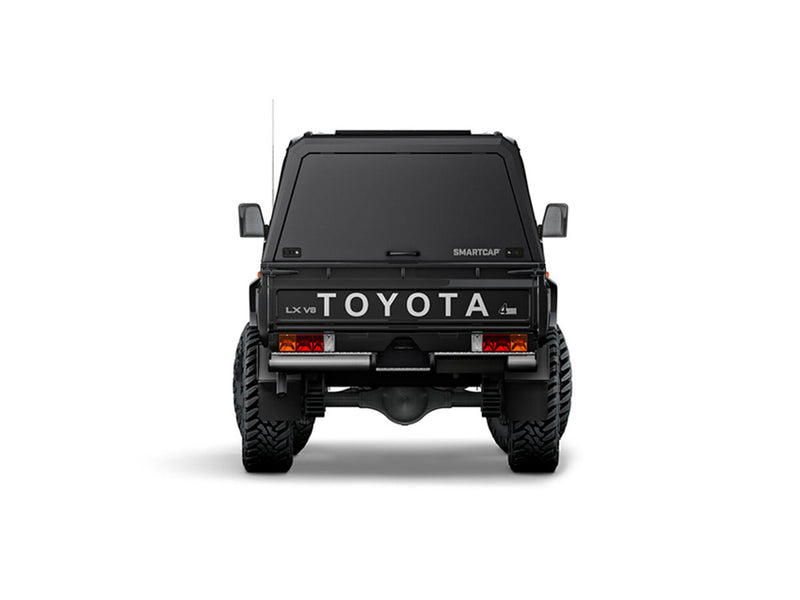 Hard top RSI SmartCap EVO LC Defender per Toyota Land Cruiser 79 Double Cab, vista posteriore su sfondo bianco