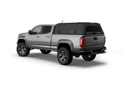 Hard top RSI SmartCap EVOa Adventure per Chevrolet Colorado / GMC Canyon 2015–2022 Crew Cab 5', vista posteriore 3/4 su sfondo bianco