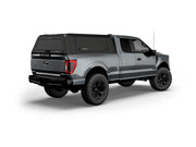 Hard top RSI SmartCap EVOa Adventure per Ford F-150 2015–2020 Standard Bed 6,5', vista posteriore 3/4 lato destro su sfondo bianco
