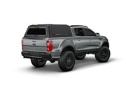 Hard top RSI SmartCap EVOa Adventure per Ford Ranger 2012–2022 Double Cab, vista posteriore 3/4 lato destro su sfondo bianco