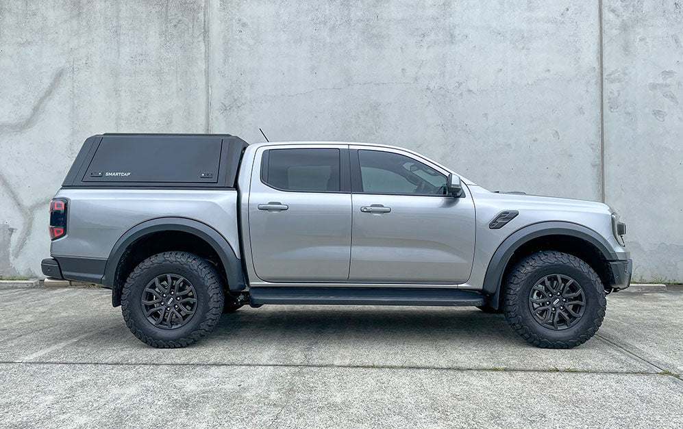 Hard top RSI SmartCap EVOa Adventure montato su Ford Ranger, foto reale