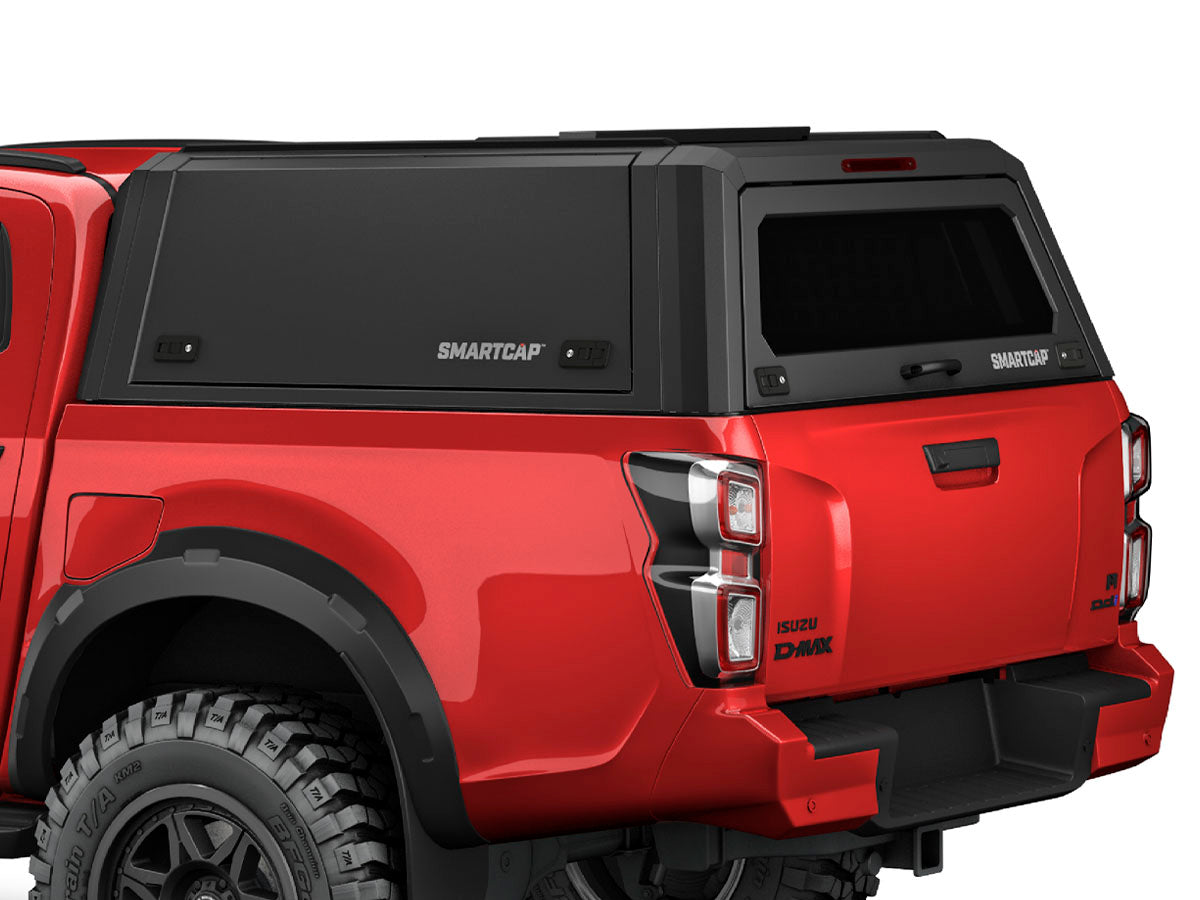 Hard top RSI SmartCap EVOa Adventure per Isuzu D-Max 2020+ Double Cab, vista posteriore 3/4 ravvicinata