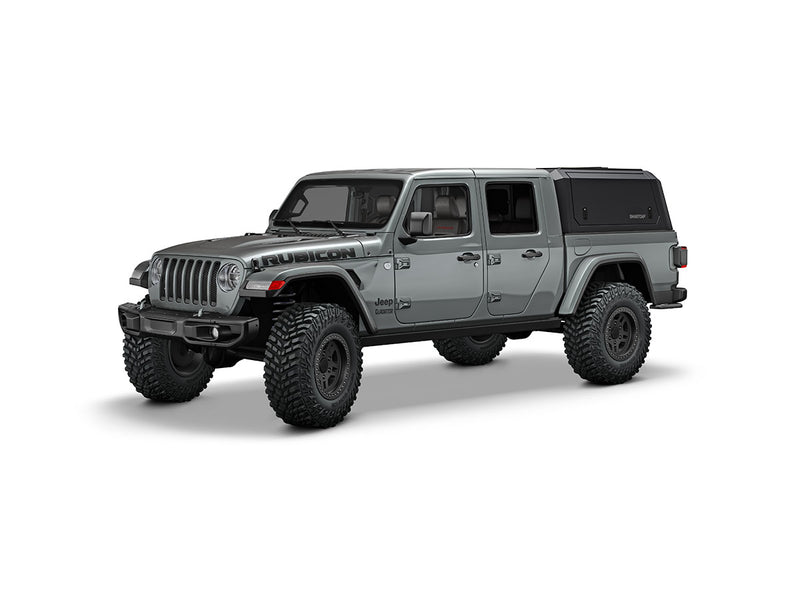 Hard top RSI SmartCap EVOa Adventure per Jeep Gladiator 2019+, vista anteriore 3/4 su sfondo bianco