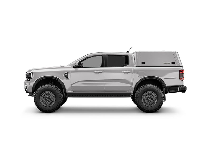 Hard top RSI SmartCap EVOc Commercial per Ford Ranger 2023+ Extra Cab, vista laterale su sfondo bianco