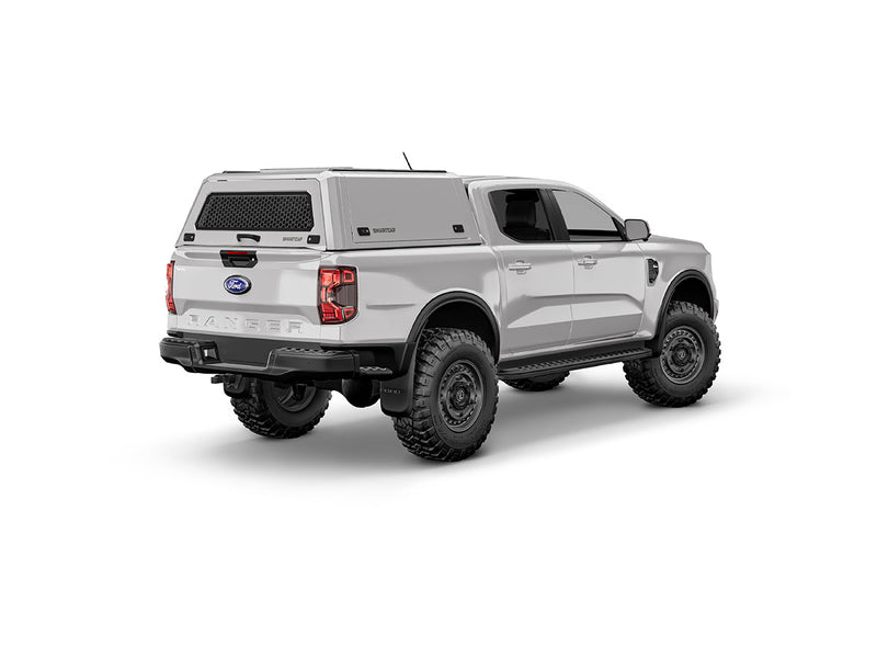 Hard top RSI SmartCap EVOc Commercial per Ford Ranger 2023+ Extra Cab, vista posteriore 3/4 lato destro su sfondo bianco
