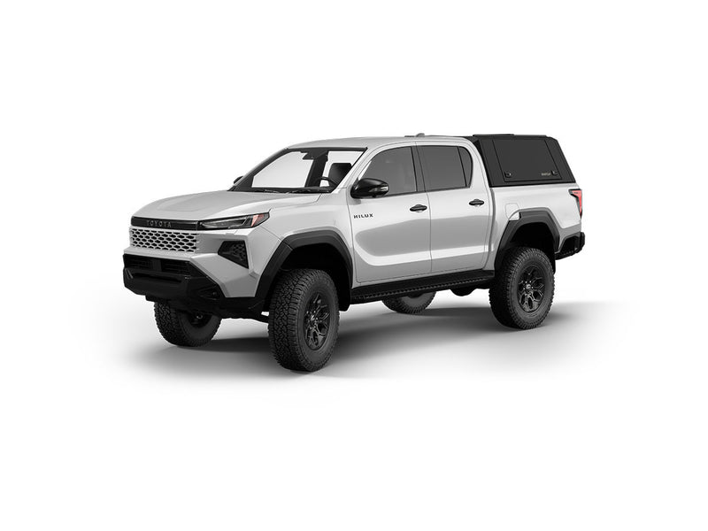 Hard top RSI SmartCap EVOc Commercial per Toyota Hilux 2026+ Double Cab, vista anteriore 3/4 su sfondo bianco